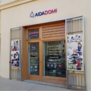 Photo de la devanture de l’agence AIDADOMI Pertuis